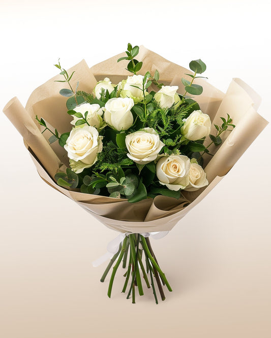 Bouquet De Doce Rosas Blancas