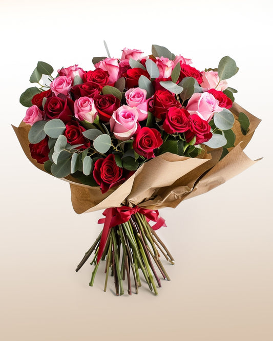 Par Perfecto: Bouquet de 36 rosas rosadas e rojas